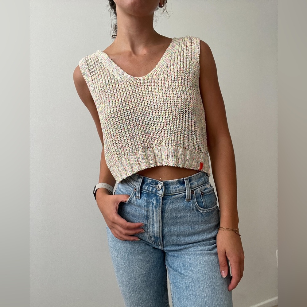 BDG Sweater Vest 🤍🤍